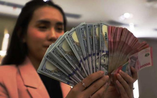 Reshuffle Sri Mulyani Dinilai Bisa Tekan Rupiah, Ini Proyeksinya