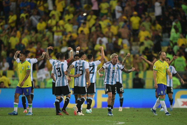 Brasil Dibantai Argentina 4-1, Wesley: Seperti Melawan 11 Messi